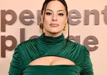 Ashley Graham Height Weight Shoe Size Body Measurements Net Worth